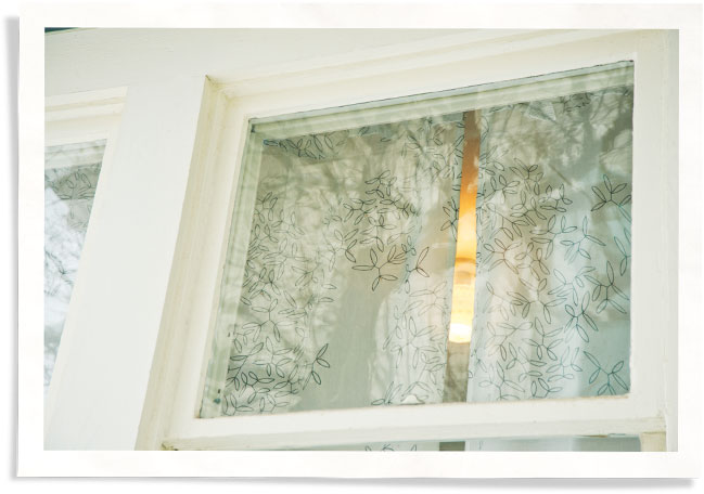 近窗与插入，热窗更换替代方案，将保持温暖为少。